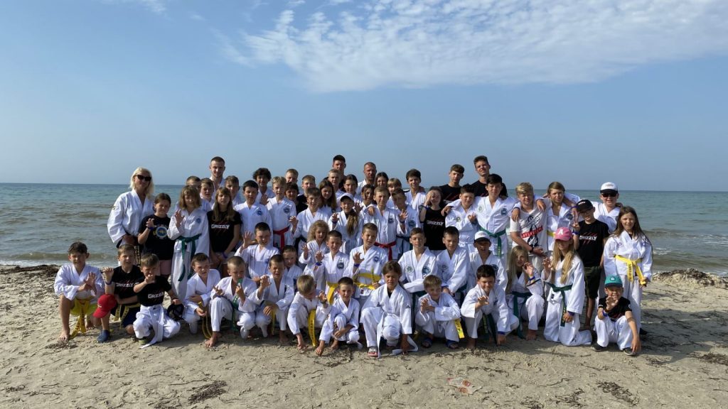 Мої пошуки скарбів цього літа by 6-В  - Ourboox.com