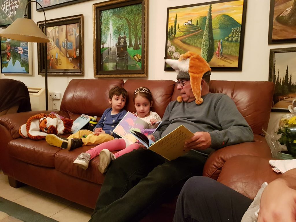 Sixty Minutes, Seventy Years – PIctures from my life by Mel Rosenberg - מל רוזנברג - Ourboox.com