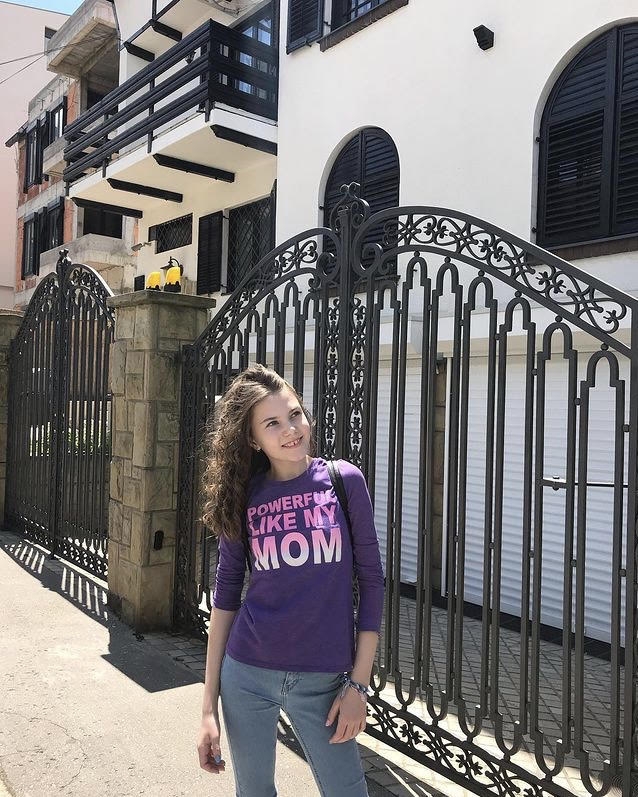 Ivana by Ivana Berarević - Ourboox.com