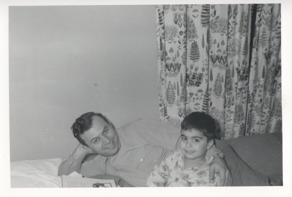 Sixty Minutes, Seventy Years – PIctures from my life by Mel Rosenberg - מל רוזנברג - Ourboox.com