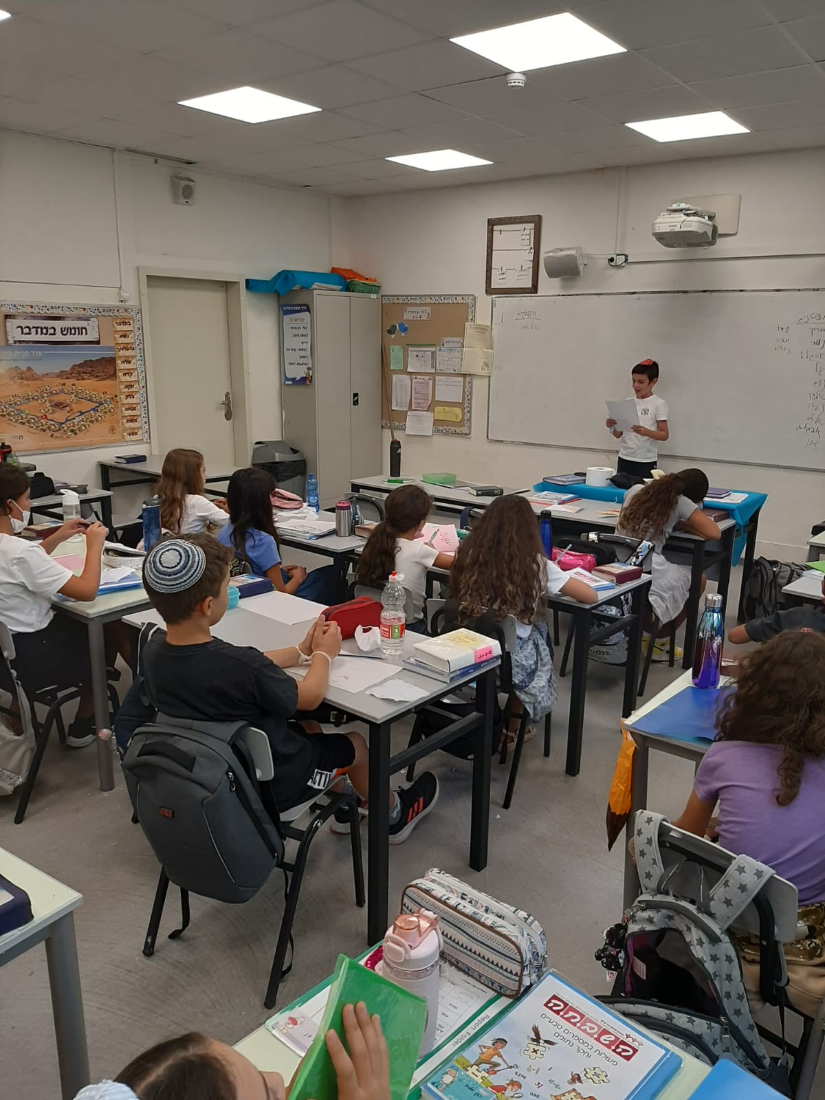 תלמידי כיתה ה2 יוצאים למסע בפרשות השבוע by gila - Ourboox.com