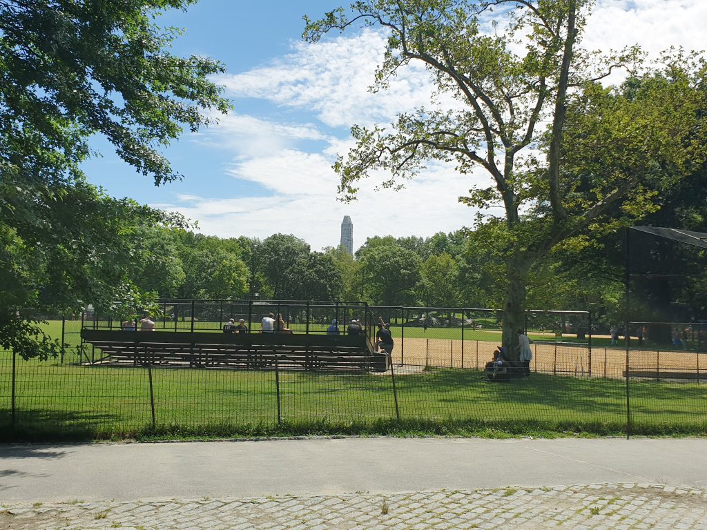 ירח דבש by Agam Ohana - Ourboox.com