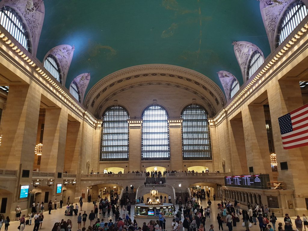 ירח דבש by Agam Ohana - Ourboox.com