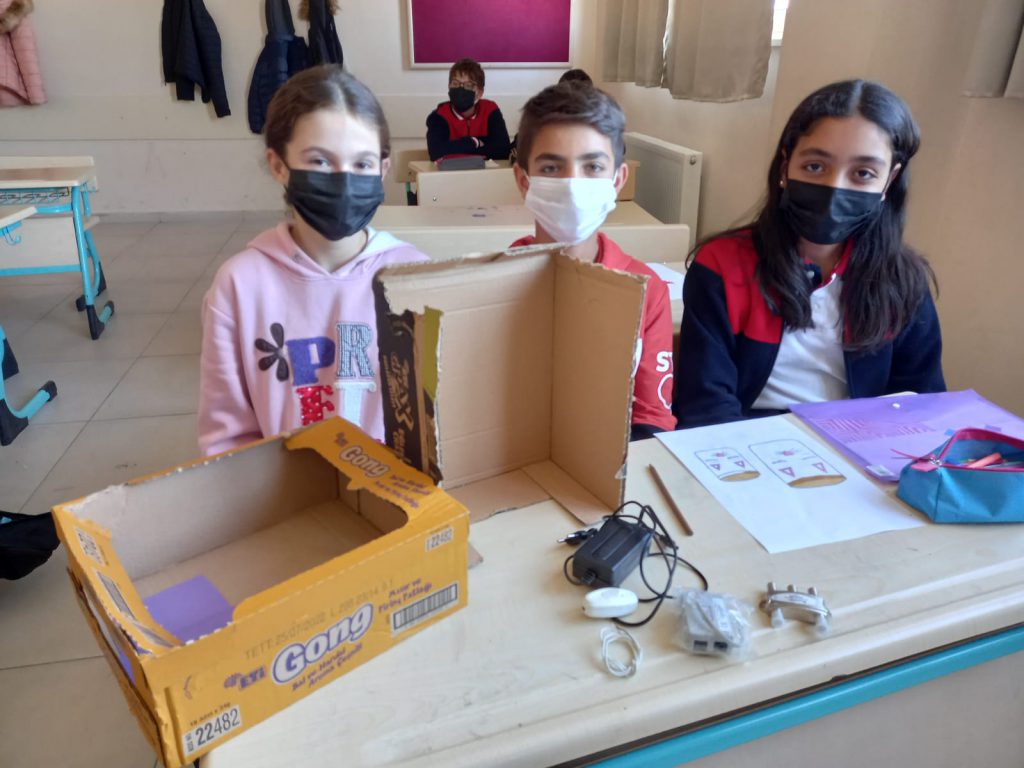 AKILLI ÜRÜNLER by proje ekibi - Ourboox.com