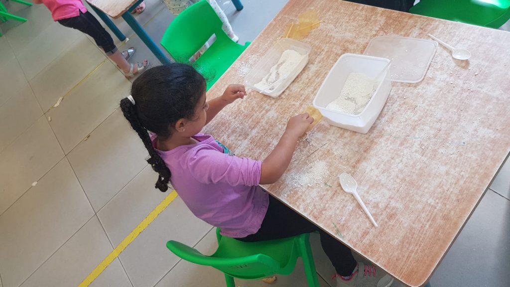 אני וגופי by miriam tenenboim - Illustrated by ילדי גן אופל - Ourboox.com