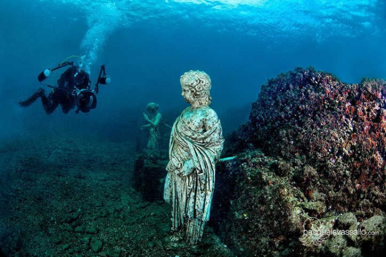 viaggio ricco di emozioni da provare solo in Italia by Marie Nitcheu Djeutcheu - Illustrated by Hiba Jouider, Greta Michieli, Marie Nitcheu Djeutcheu - Ourboox.com