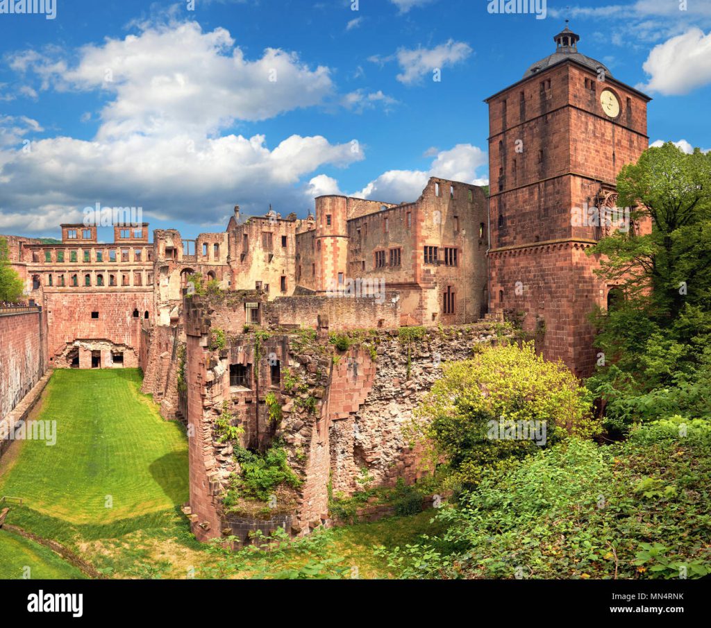 GERMANY TRİP by Ayse Cavusoglu - Illustrated by Ayşe Çavuşoğlu&Aysa Utku Kara - Ourboox.com