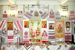 Декоративно-ужиткове мистецтво.Його різновиди by Olga - Ourboox.com