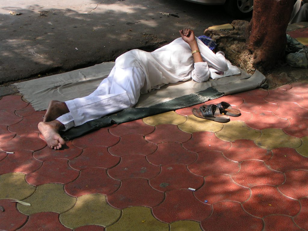 טיול שורשים להודו – חלק ראשון מומביי עד מייסור by מיכל בן הגיא - Illustrated by אבנר אייזיק - Ourboox.com