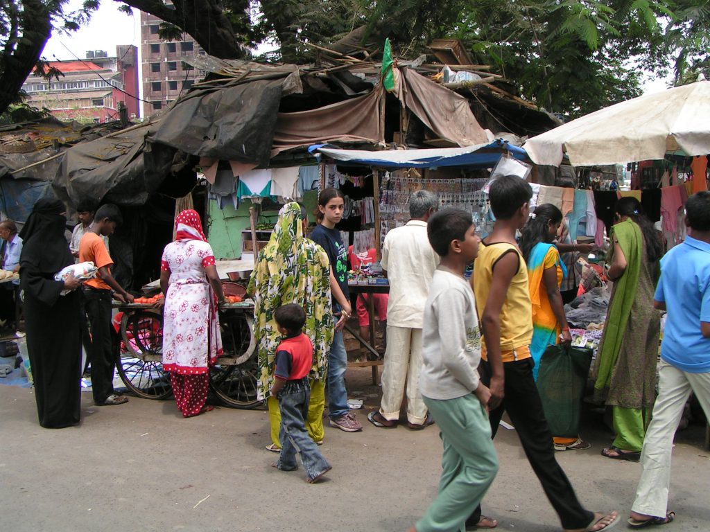 טיול שורשים להודו – חלק ראשון מומביי עד מייסור by מיכל בן הגיא - Illustrated by אבנר אייזיק - Ourboox.com
