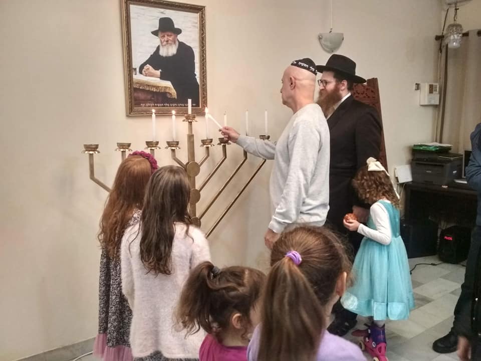 בית חב”ד דלהי הודו by chani - Ourboox.com