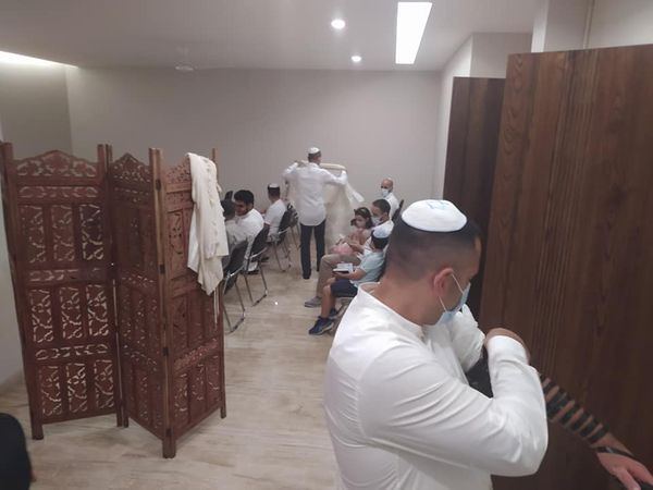 בית חב”ד דלהי הודו by chani - Ourboox.com