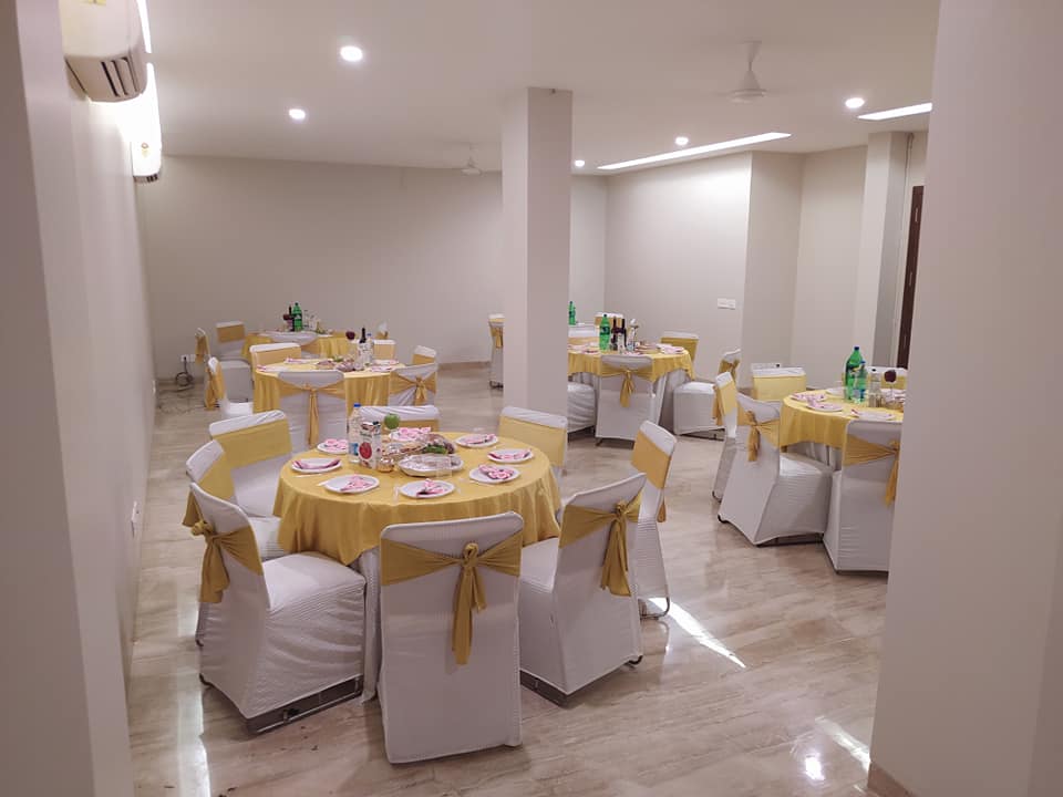 בית חב”ד דלהי הודו by chani - Ourboox.com