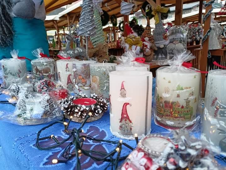 Christmas in Poland by Magdalena Piekarska - Ourboox.com