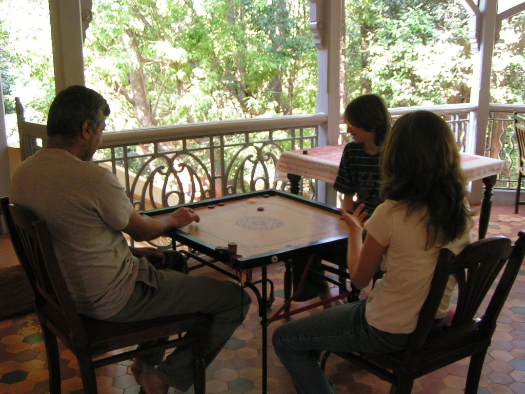 טיול שורשים להודו – חלק ראשון מומביי עד מייסור by מיכל בן הגיא - Illustrated by אבנר אייזיק - Ourboox.com