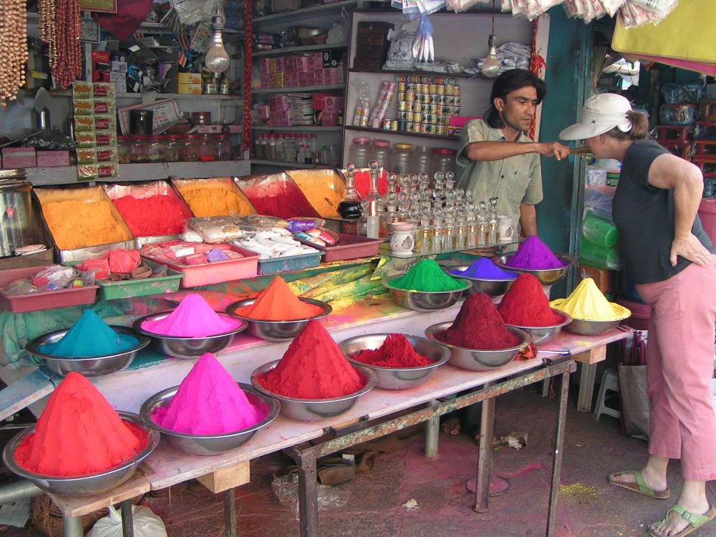 טיול שורשים להודו – חלק ראשון מומביי עד מייסור by מיכל בן הגיא - Illustrated by אבנר אייזיק - Ourboox.com