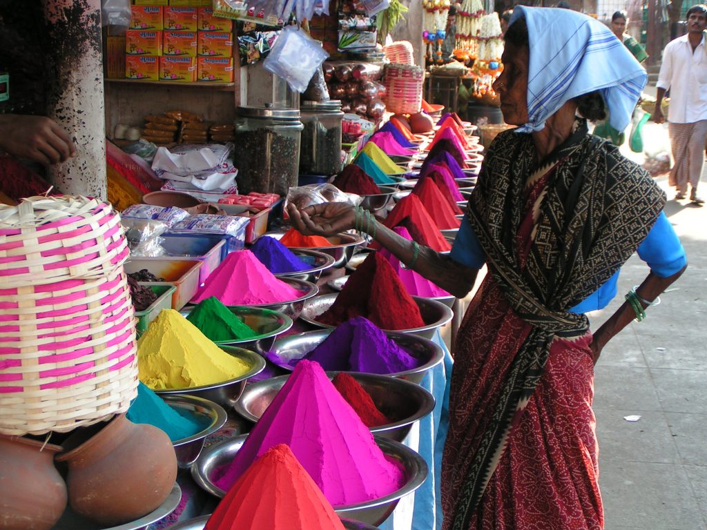 טיול שורשים להודו – חלק ראשון מומביי עד מייסור by מיכל בן הגיא - Illustrated by אבנר אייזיק - Ourboox.com