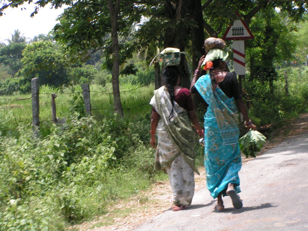 טיול שורשים להודו – חלק ראשון מומביי עד מייסור by מיכל בן הגיא - Illustrated by אבנר אייזיק - Ourboox.com