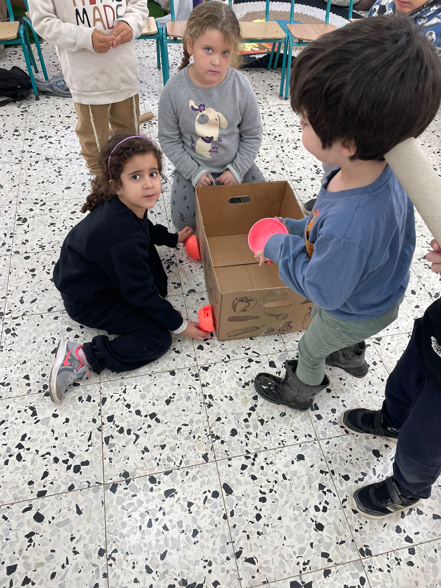 תחנת דלק כלנית by miri polihovsky - Ourboox.com