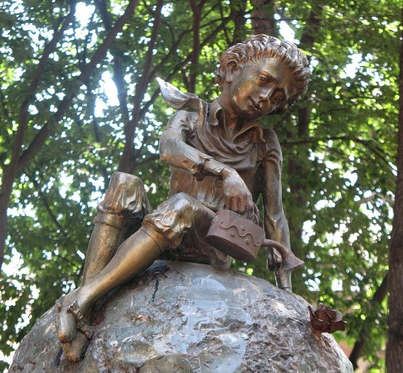 «Зі сторінок книги – у бронзу та граніт…» by Galuna Stanko - Illustrated by Пропоную вам віртуальну екскурсію по всьому світу, щоб побачити, скільки різних скульптурних композицій створено цьому улюбленому літературному герою і його автору - великому романтику Антуану де Сент-Екзюпері. - Ourboox.com