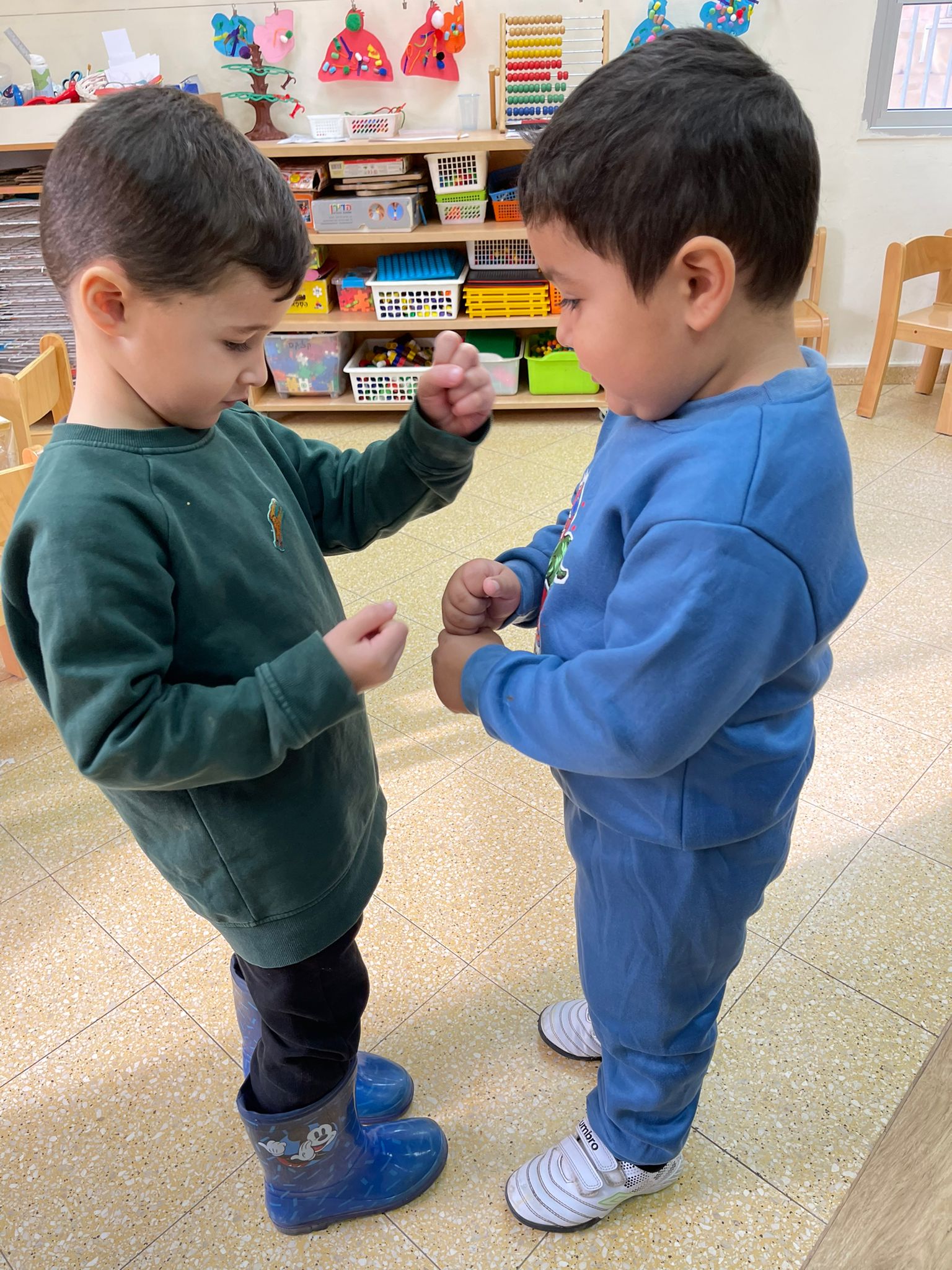 “יש לי יום הולדת גדלתי בשנה” by NOFAR RASKIN - Ourboox.com