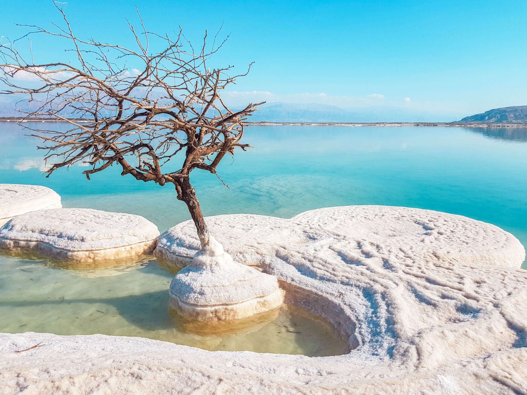 ים המלח by asia amer - Ourboox.com