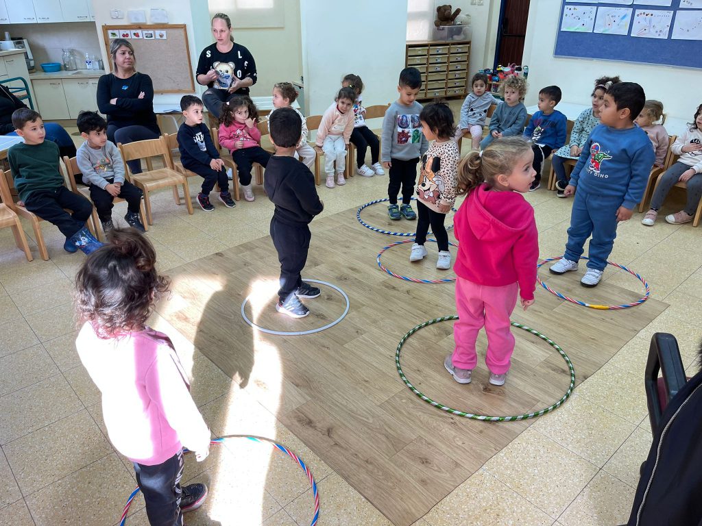 “יש לי יום הולדת גדלתי בשנה” by NOFAR RASKIN - Ourboox.com