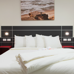 Noam’s and Mia’s tour by Noam Dayan - Ourboox.com