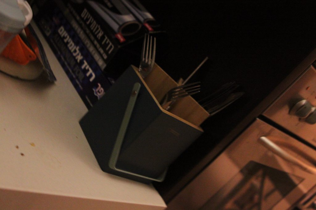 لوني المفضل…الازرق by yazan wajdi younis - Illustrated by YwY-يزن يونس - Ourboox.com