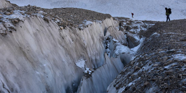TEENS ON POLE/ PAST,NOW and FUTURE by Adile ZENGİNER - Illustrated by  Yusuf Kalkavan Anadolu Lisesi - Ourboox.com