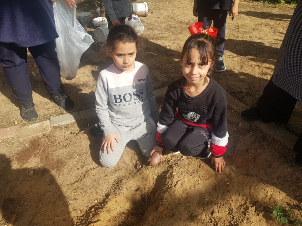 جيران وحبايب by faida mahajna - Ourboox.com