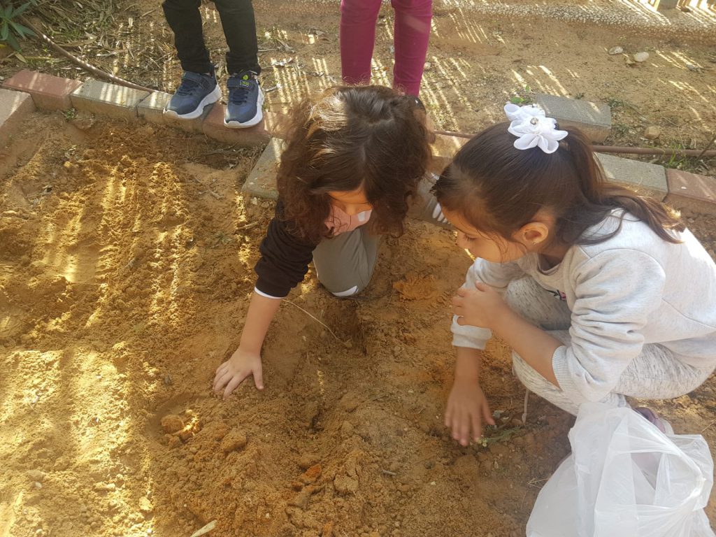 جيران وحبايب by faida mahajna - Ourboox.com