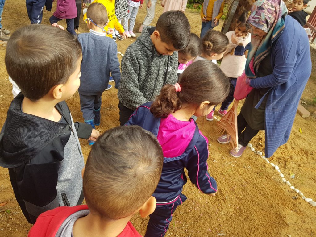 جيران وحبايب by faida mahajna - Ourboox.com