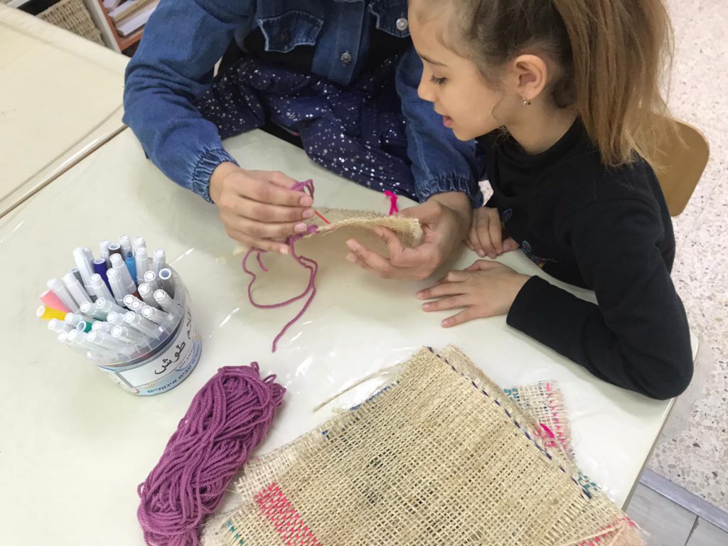 ورشة امهات أعمال فنية من الصوف by faida mahajna - Ourboox.com