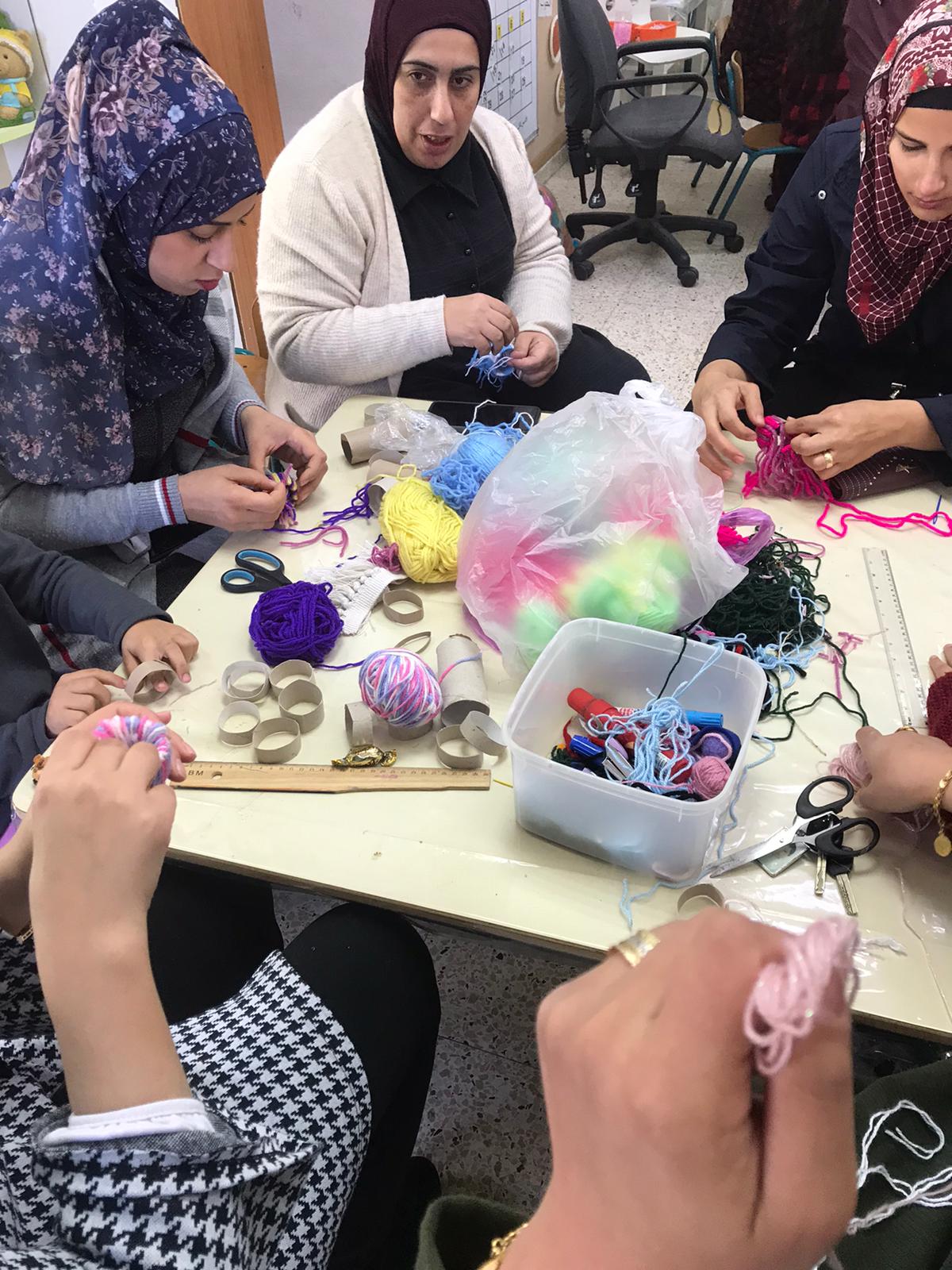 ورشة امهات أعمال فنية من الصوف by faida mahajna - Ourboox.com