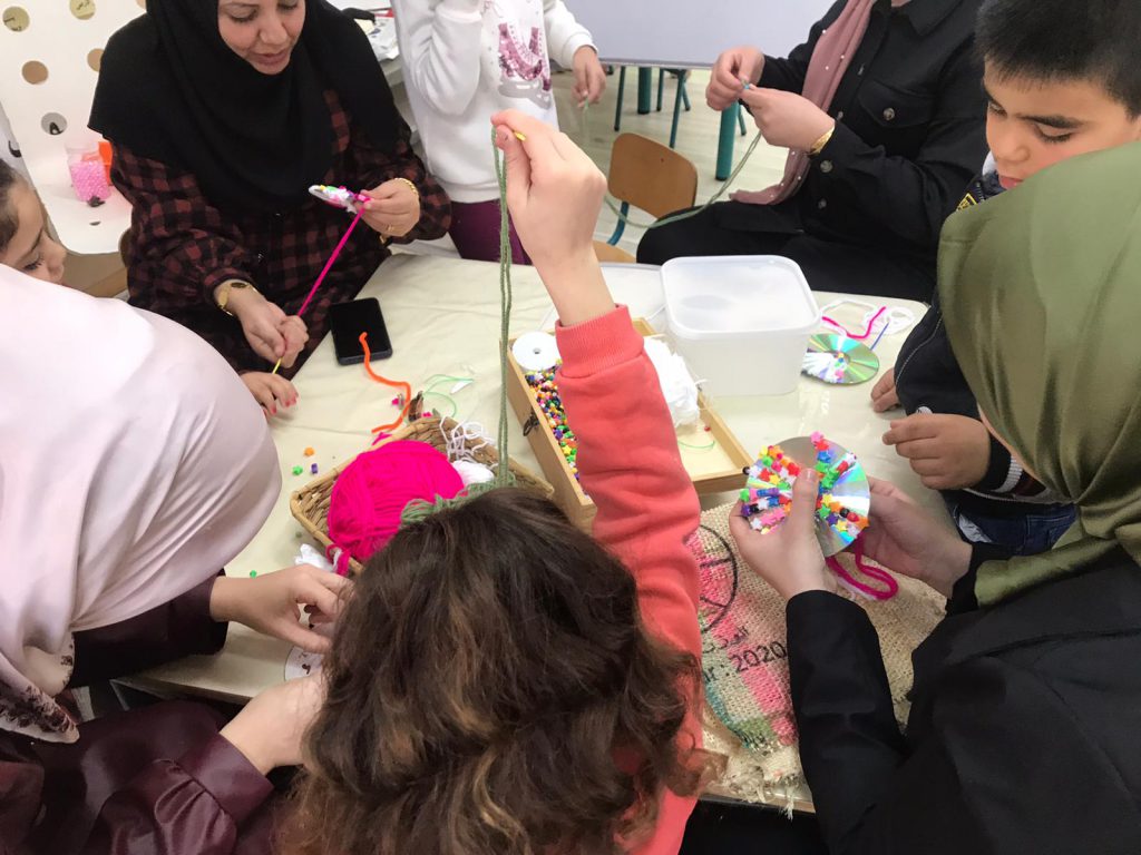 ورشة امهات أعمال فنية من الصوف by faida mahajna - Ourboox.com