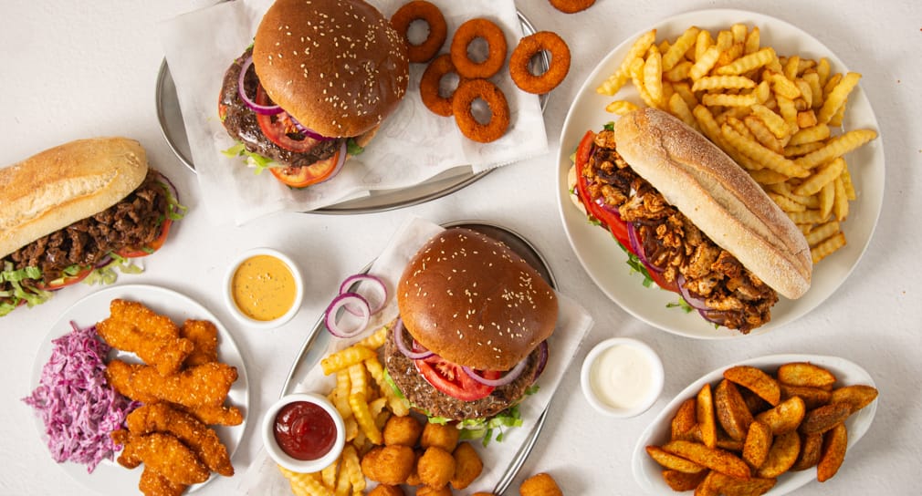 eat:by Hila Nizri by Noam Banot Pisgat Zeev - Illustrated by Hila Nizri - Ourboox.com