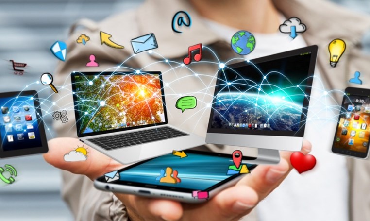 טכנולוגיה כסוכני שינוי by ortal - Illustrated by  בן לולו אורטל - Ourboox.com