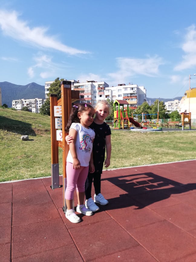 Моменти от ежедневието ни by Група "Детелинка" - Ourboox.com