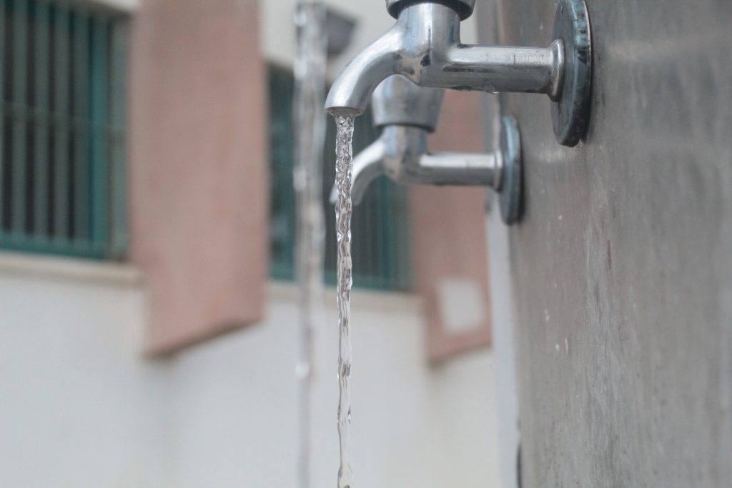 خارج الصندوق by raseel elawe - Illustrated by رسيل علاوي - Ourboox.com