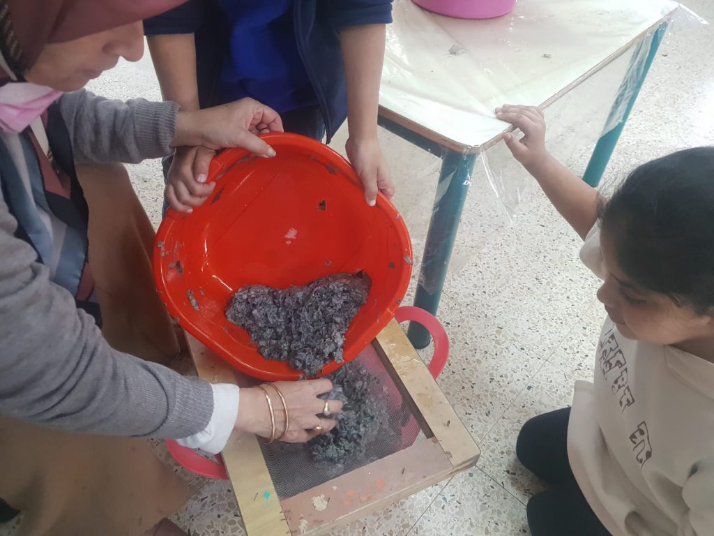 מחזור נייר by faida mahajna - Ourboox.com