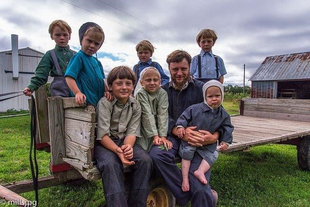 Amish by Noa Shnizer - Ourboox.com