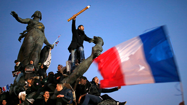 המהפכה הצרפתית by ziad - Illustrated by זיאד אבו סבית - Ourboox.com