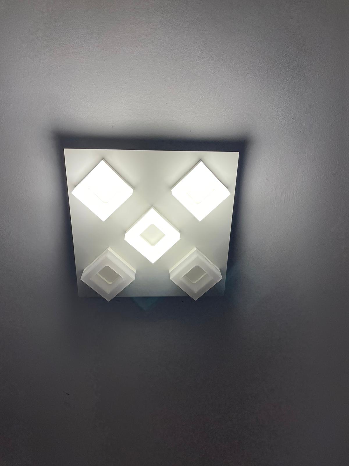 מה שמאיר לי תחדר