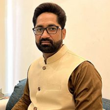 Profile picture of Astrologer BL Shastri