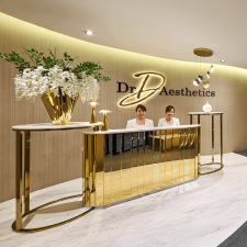 Profile picture of eyelid fat removal without surgery