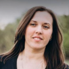 Profile picture of Olena Yaroshuk