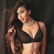 Profile picture of Simran Bhatia